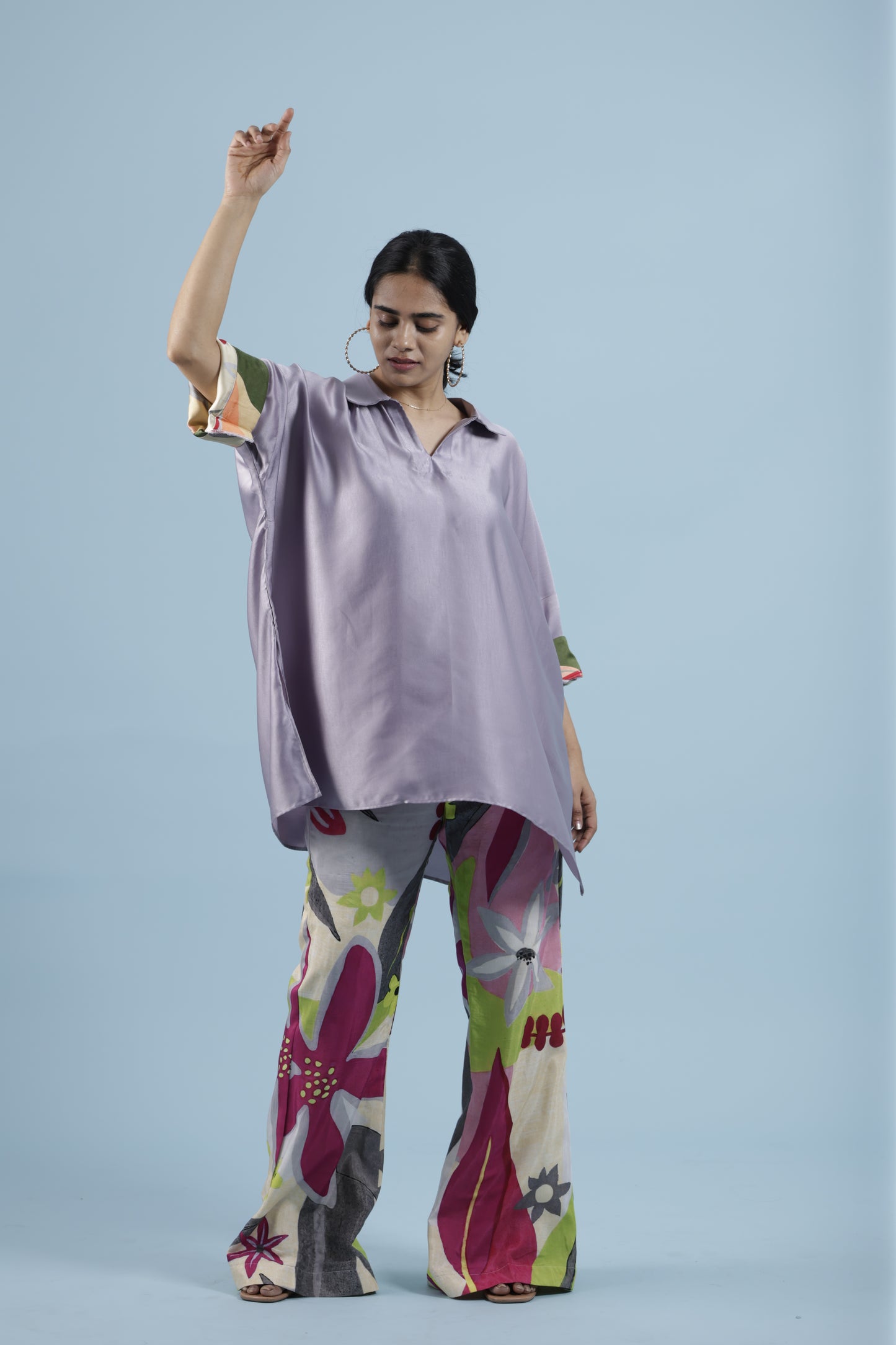 Free sized top with matching trousers