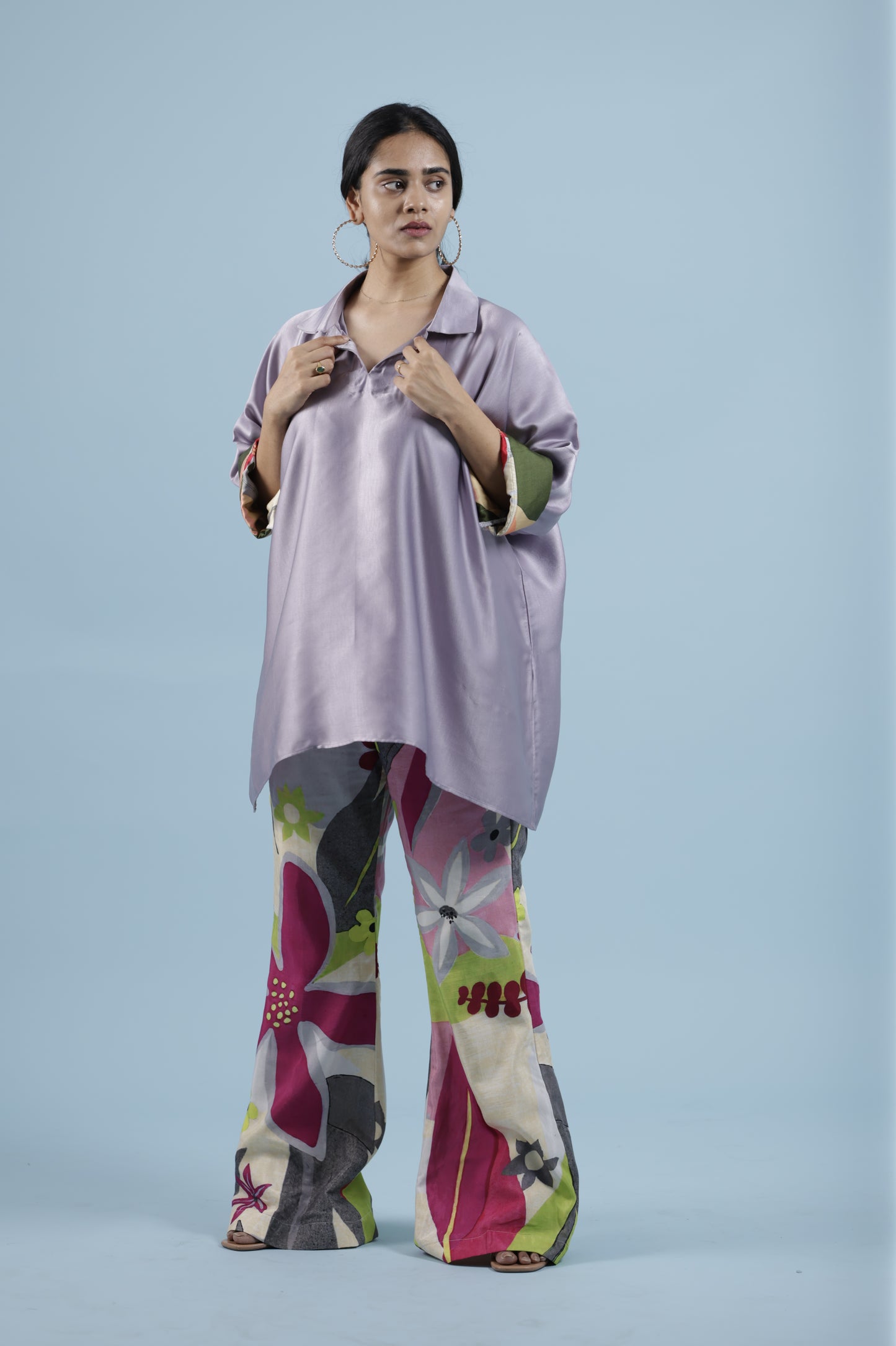 Free sized top with matching trousers